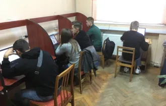 Тестування претендентів на вступ до "Школи пілотів Croptex"